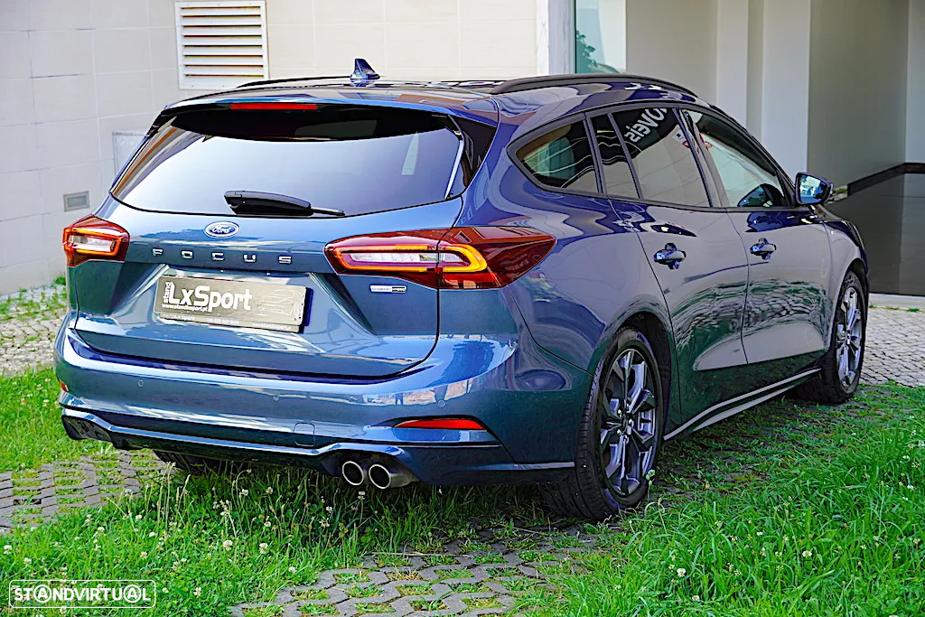 Ford Focus SW 1.0 EcoBoost MHEV ST-Line - 10