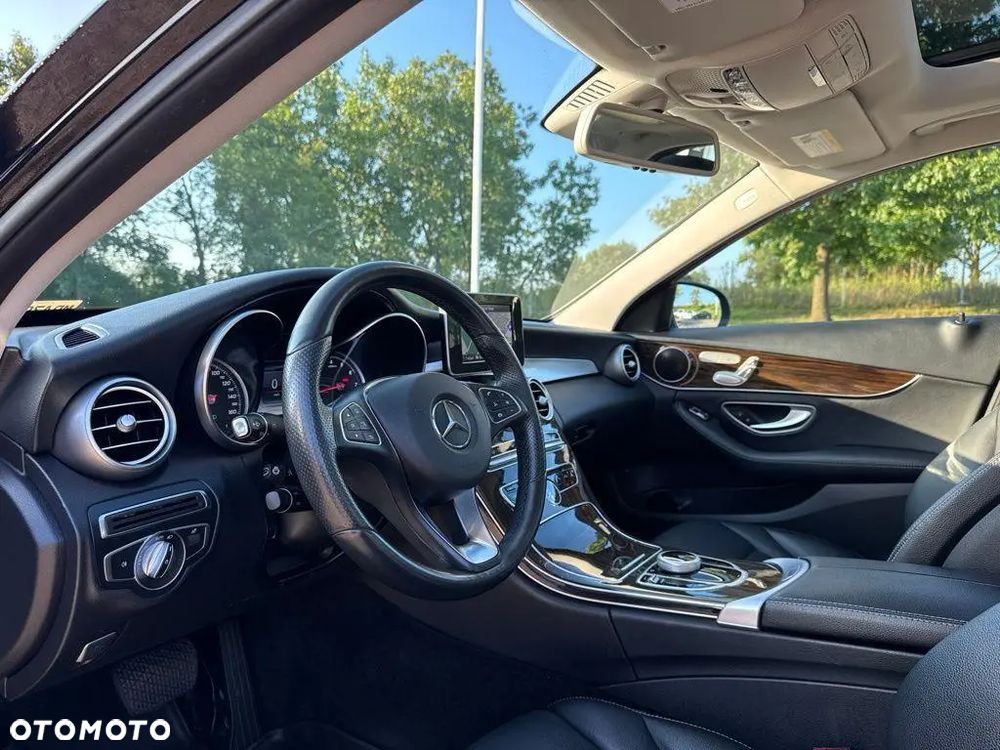 Mercedes-Benz Klasa C 300 7G-TRONIC AMG Line - 9