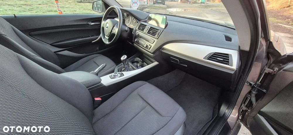 BMW Seria 1 116i - 15