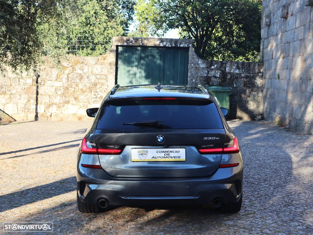 BMW 330 e Aut. M Sport - 3