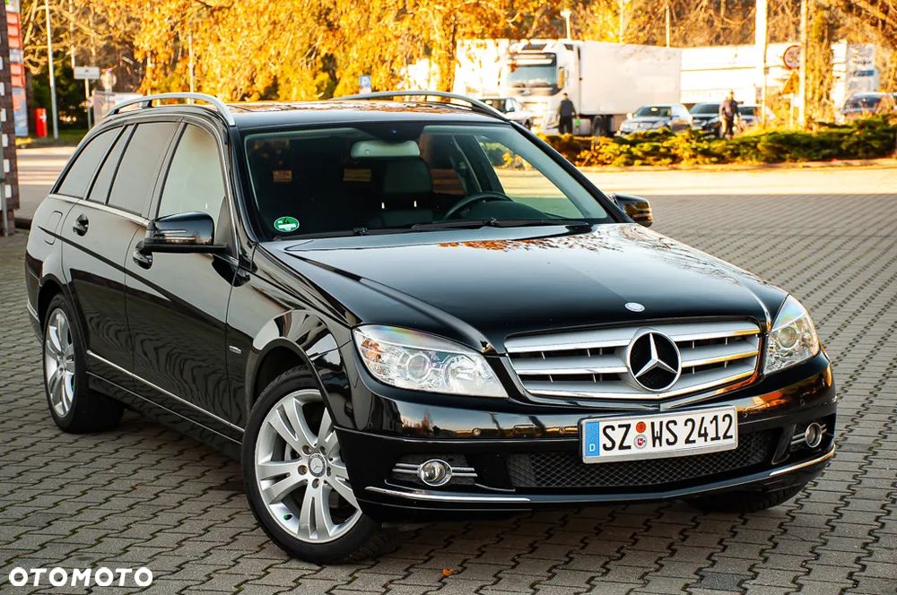 Mercedes-Benz Klasa C 180 T Kompressor BlueEFFICIENCY Avantgarde - 24