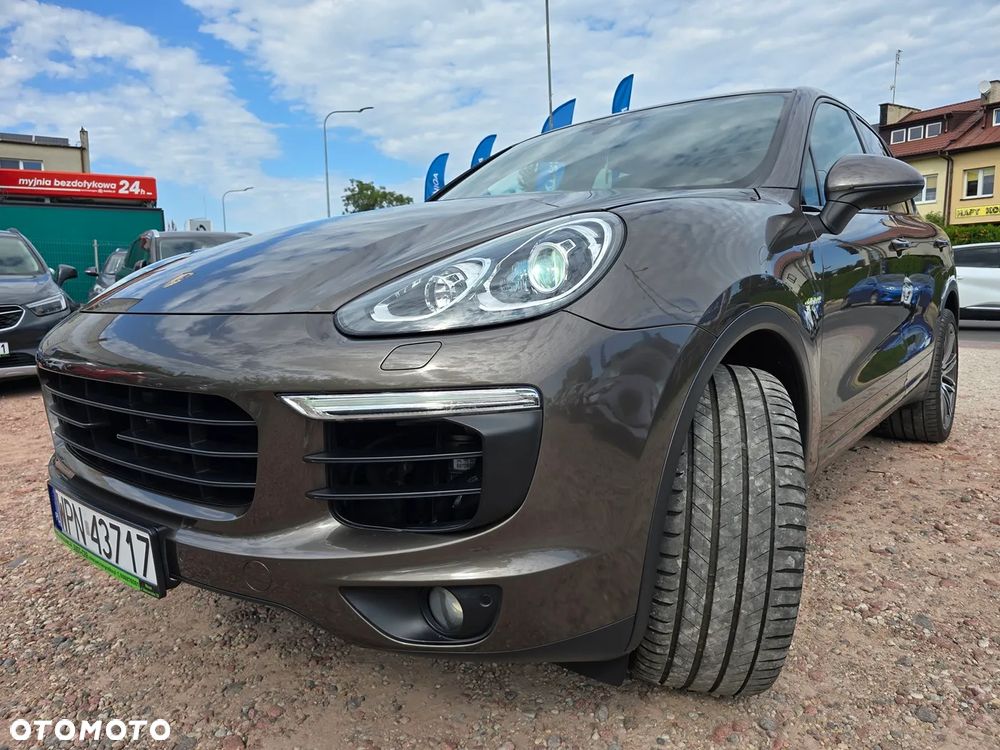 Porsche Cayenne S e-Hybrid - 2