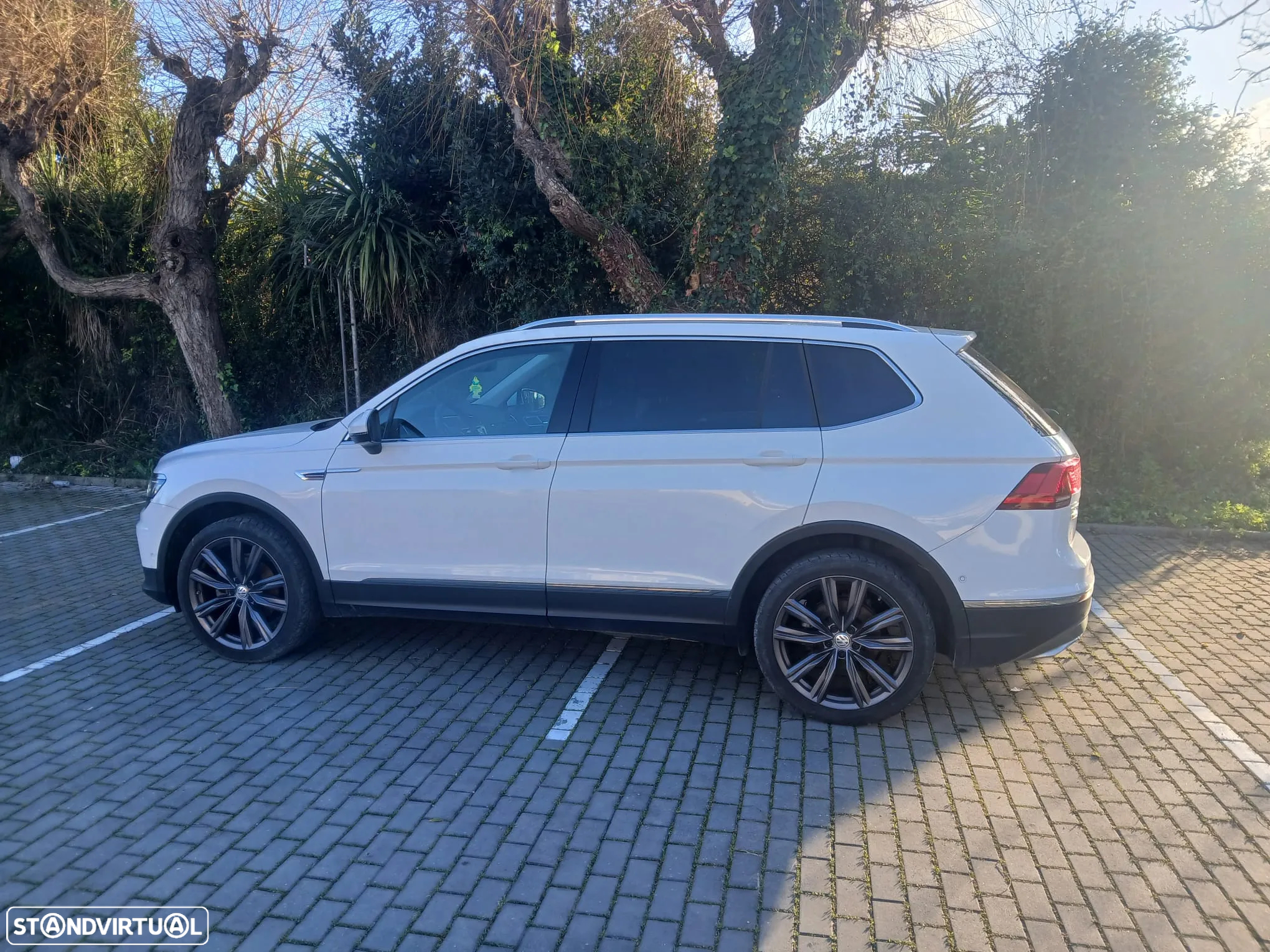 VW Tiguan Allspace 2.0 TDI Highine DSG - 2
