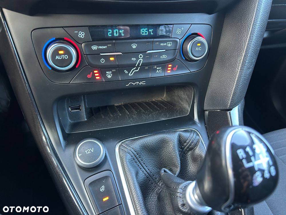 Ford Focus 1.0 EcoBoost Titanium ASS - 17