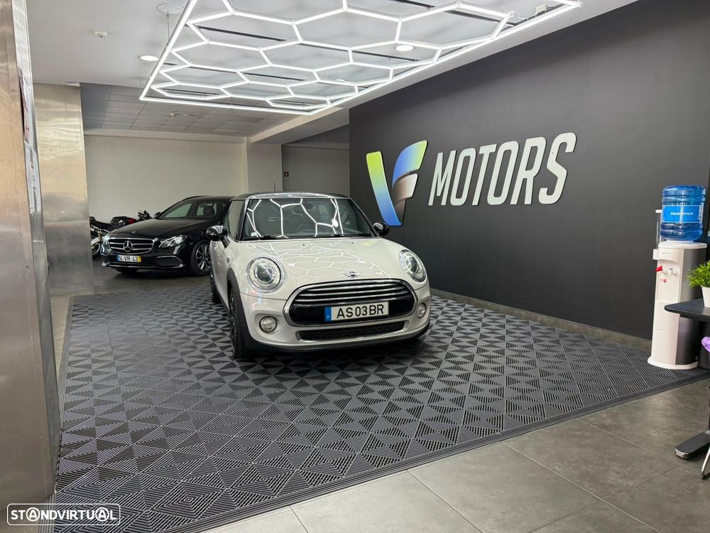 MINI 3 Portas Cooper D Auto - 6