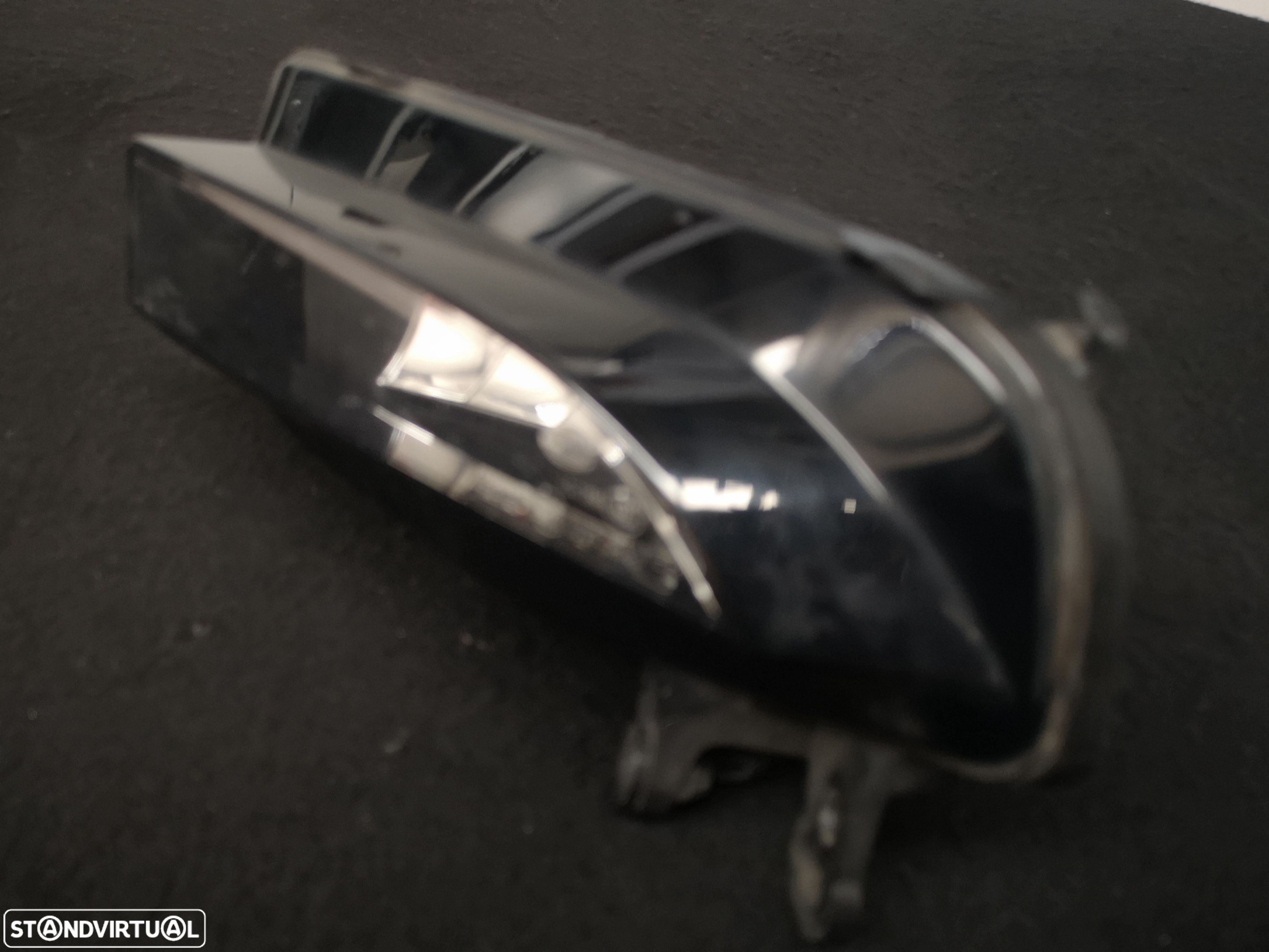 Farol noveiro esquerdo Audi A5 B8 8t 2011-2014 - 1