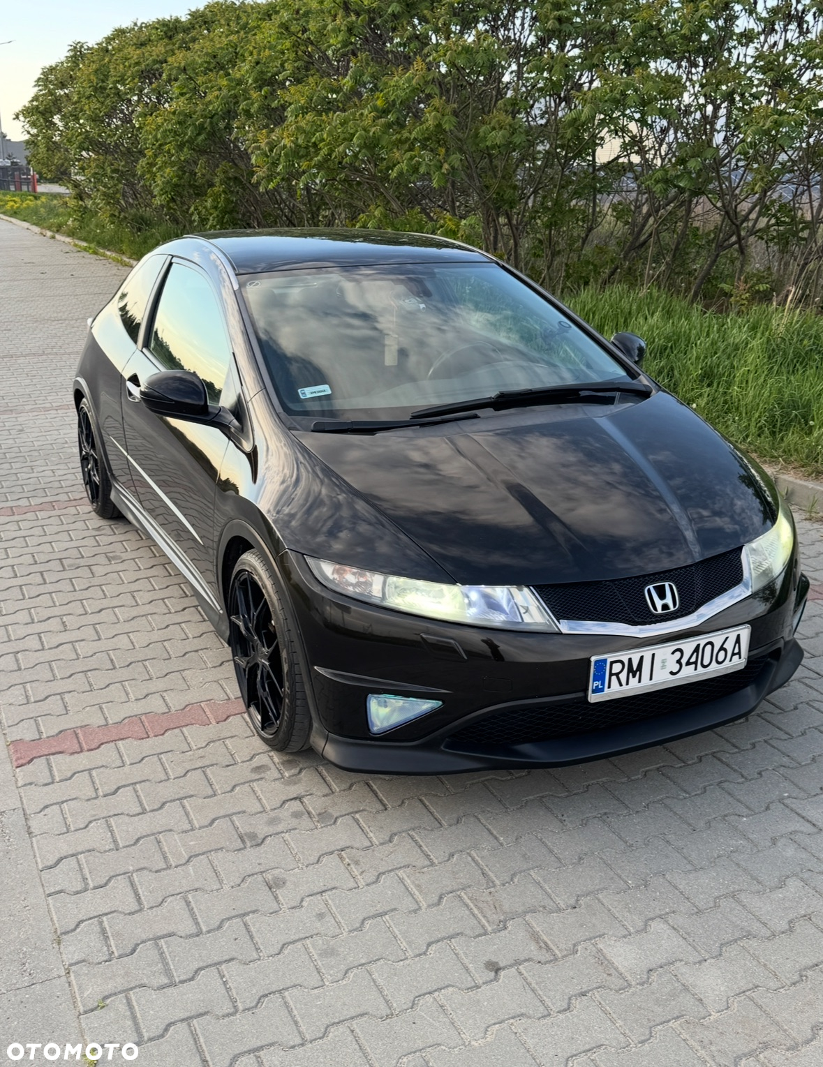 Honda Civic 1.8 LX Coupe - 3