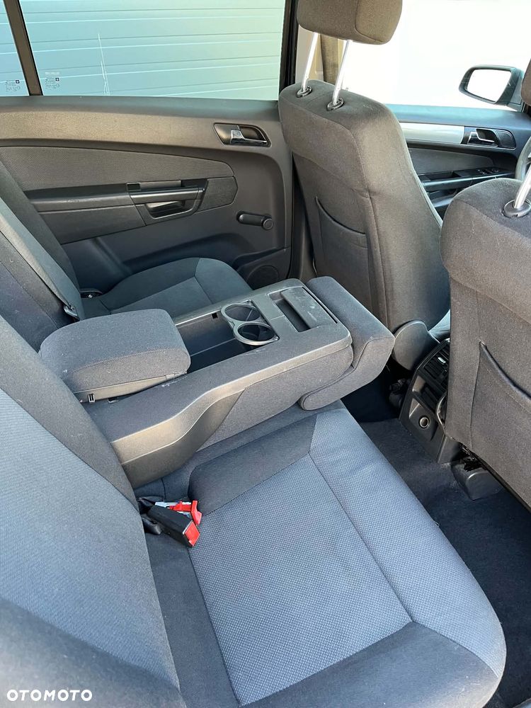 Opel Zafira 1.9 CDTI - 15