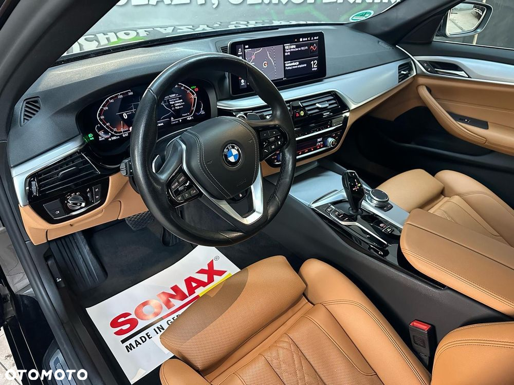 BMW Seria 5 520d xDrive Luxury Line - 4
