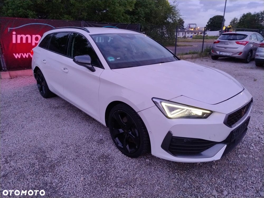 Cupra Leon Sportstourer - 3