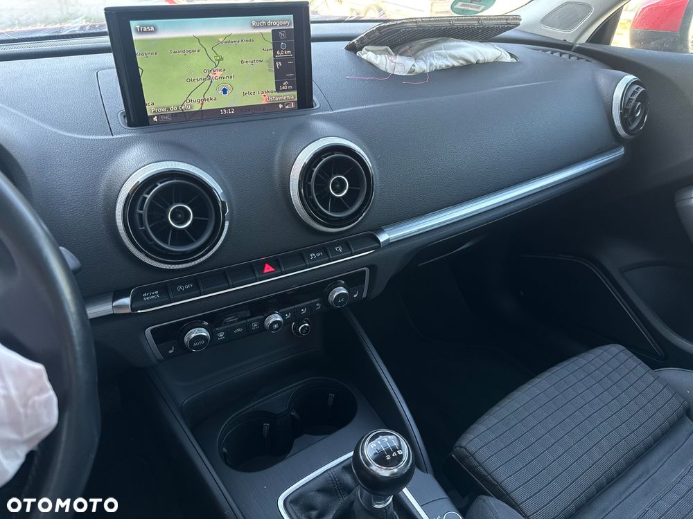 Audi A3 Limousine 2.0 TDI S line Sportpaket - 16