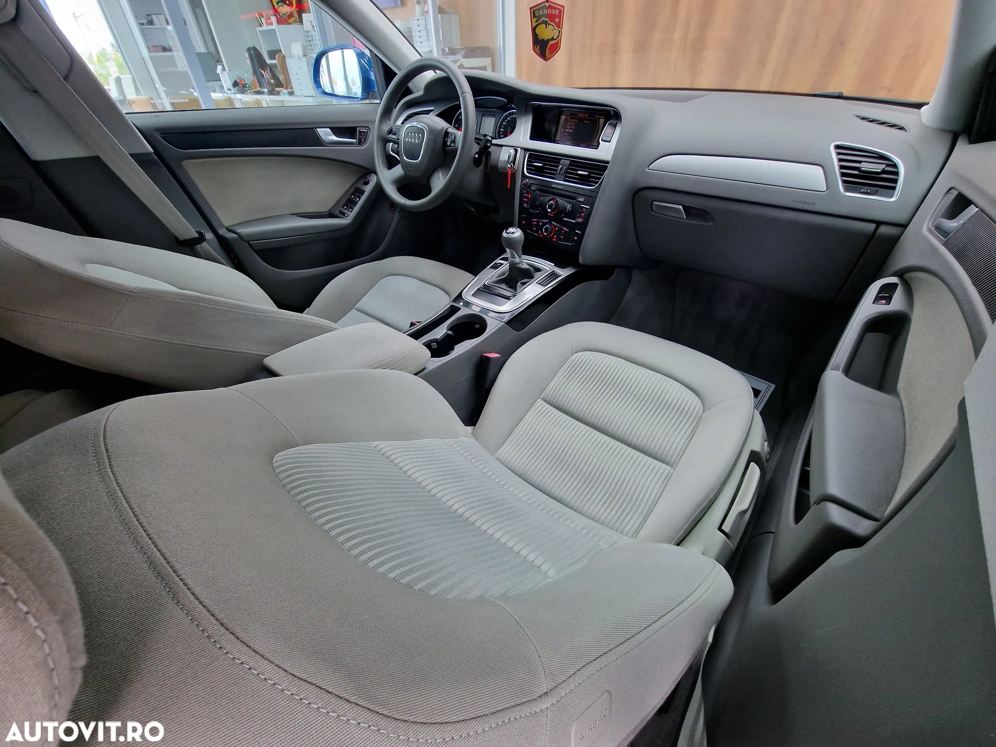 Audi A4 2.0 TDI B8 - 15