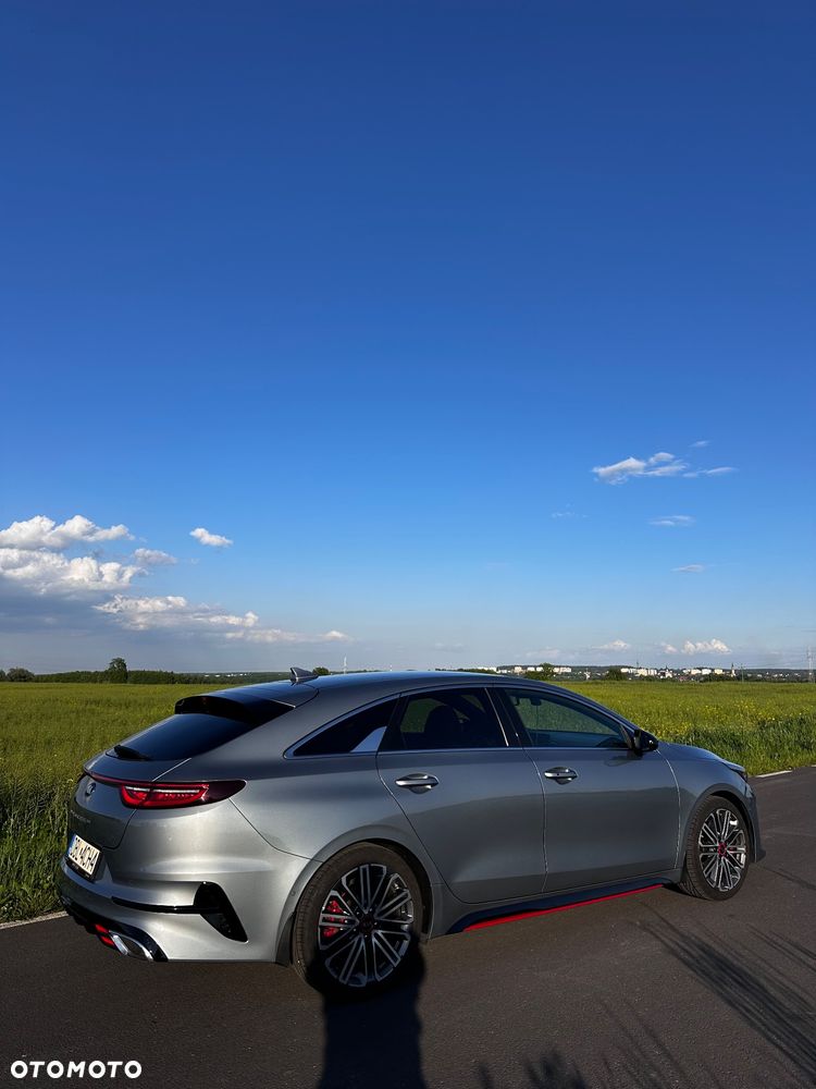 Kia ProCeed 1.6 T-GDI GT DCT - 3