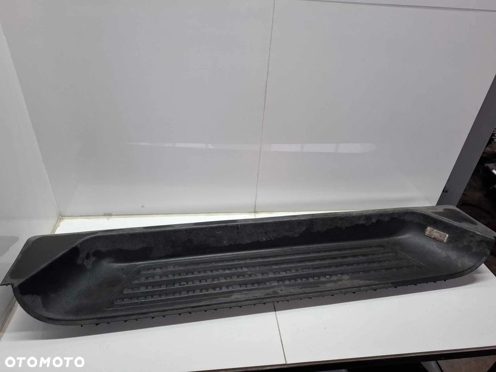STOPIEŃ PRAWY DRZWI BOCZNYCH PRZESUWNYCH VW T5 TRANSPORTER CARAVELLE - 2