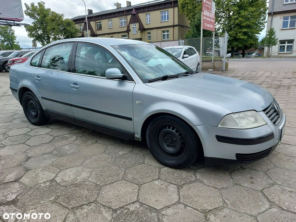 Volkswagen Passat - 2