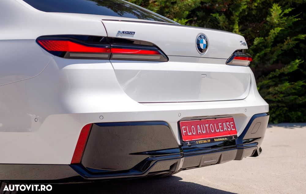 BMW Seria 7 740d xDrive MHEV - 9
