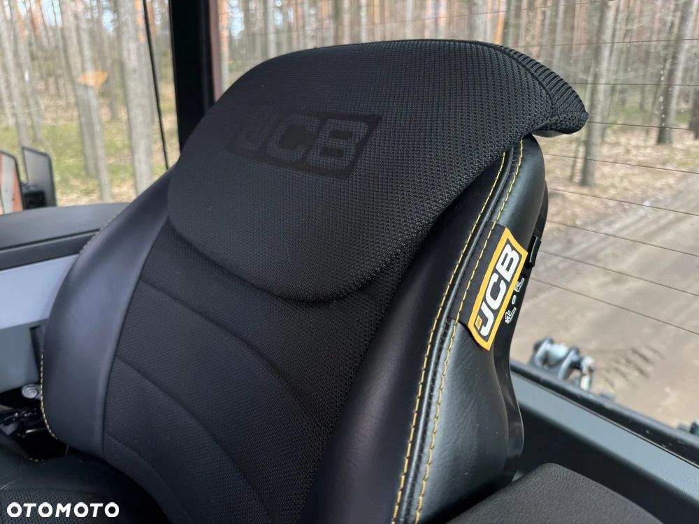 JCB Fastrac 4220 ICON | DEMO |220 KM |2022 ROK - 26