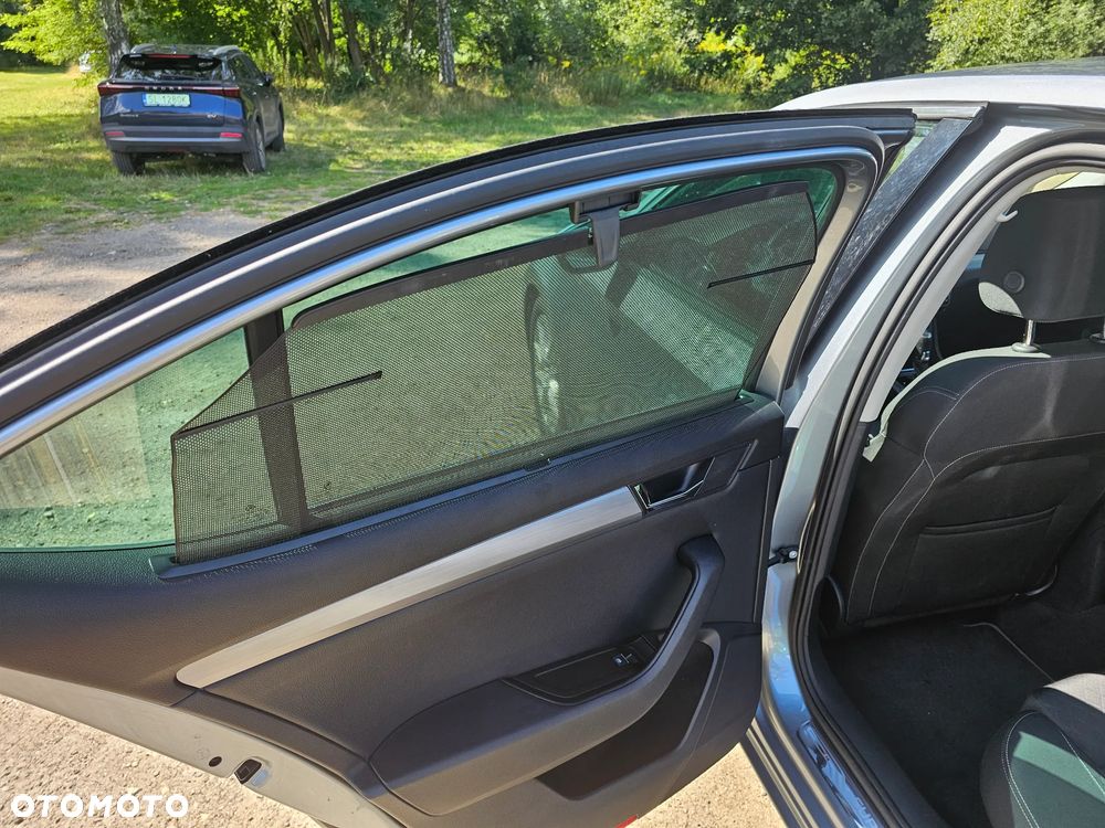 Skoda Superb 2.0 TSI DSG Ambition - 28