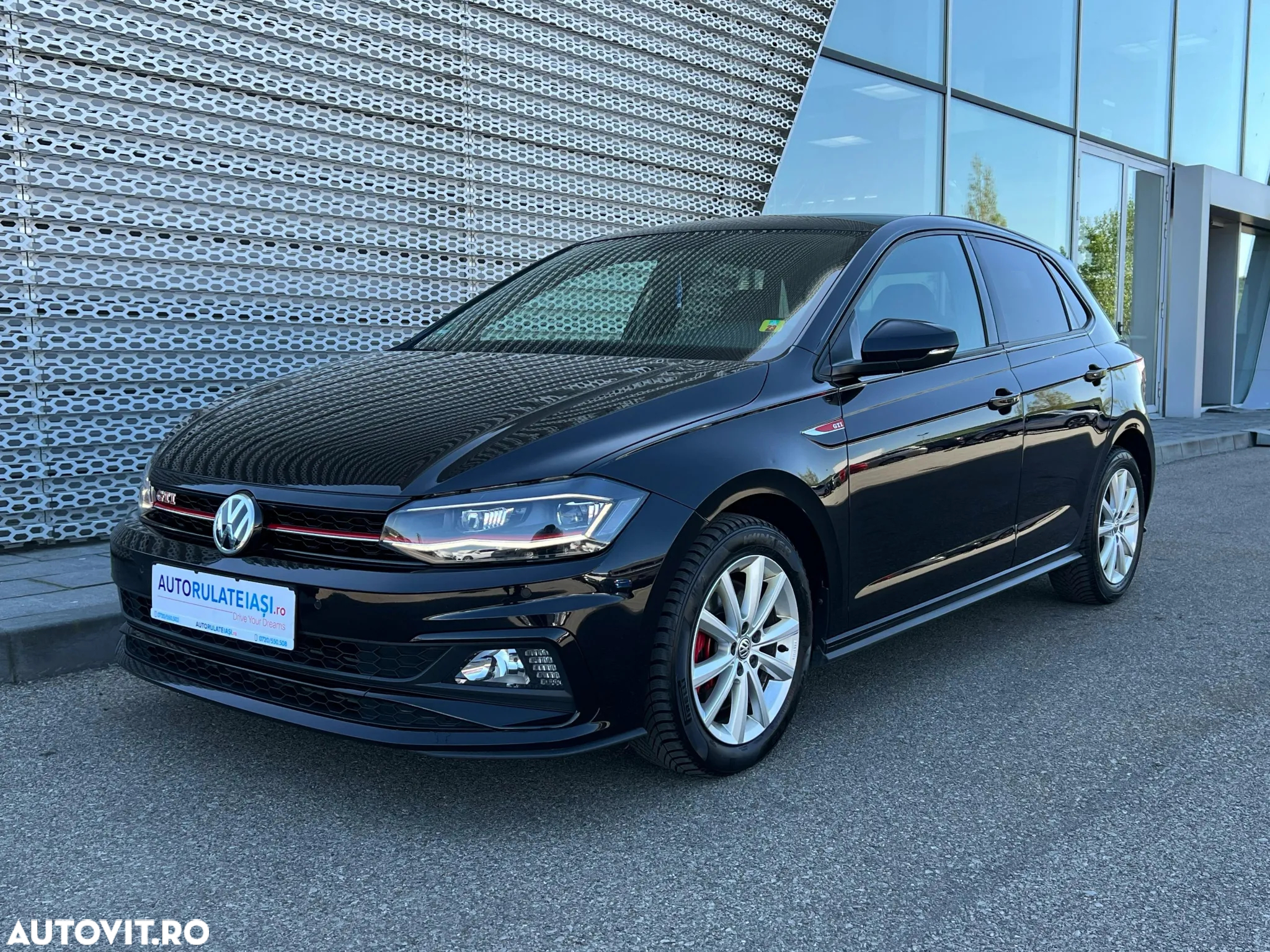 Volkswagen Polo 2.0 TSI DSG GTI - 7