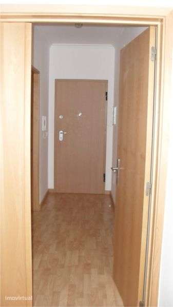 Vendo T3 com espaço de garagem - Grande imagem: 2/8