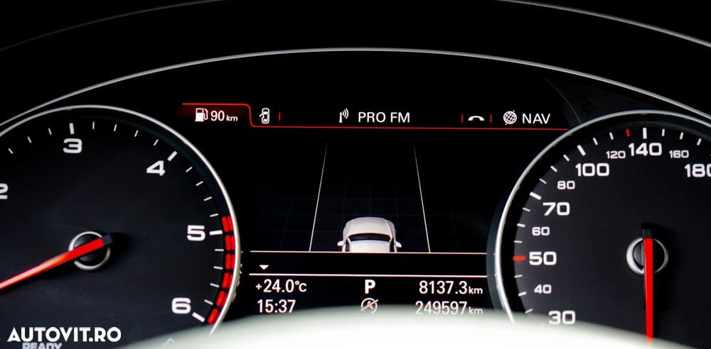 Audi A6 Avant 2.0 TDI Ultra DPF S tronic - 36