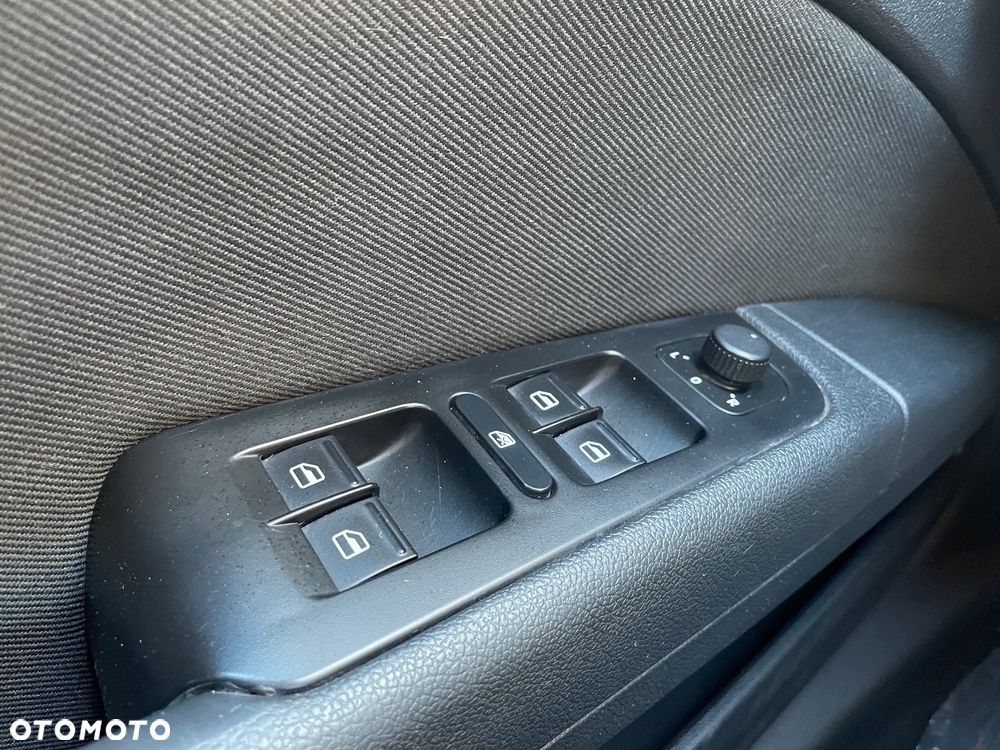 Skoda Superb 2.0 TDI Elegance - 32