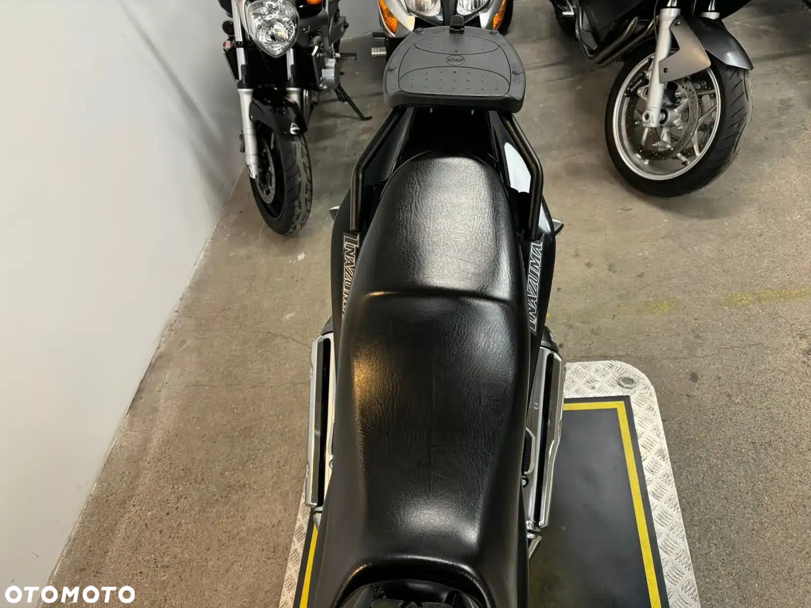 Suzuki GW 250 - 16
