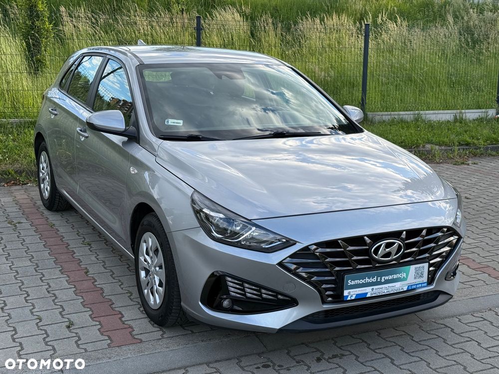 Hyundai i30 1.5 DPI Classic + - 28