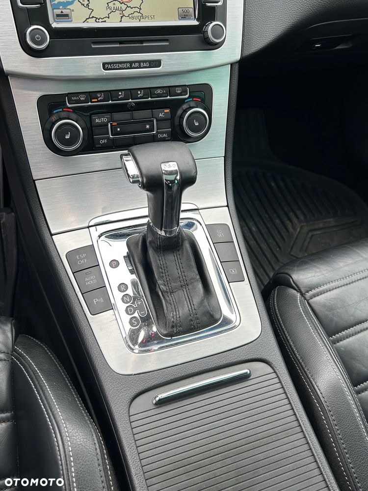 Volkswagen Passat CC 2.0 TDI DPF DSG - 17