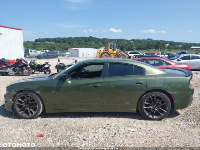 Dodge Charger - 9