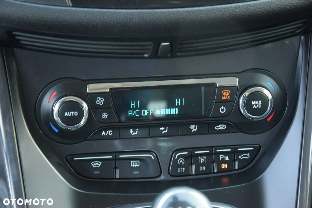 Ford Kuga 2.0 TDCi 4x4 Individual - 27