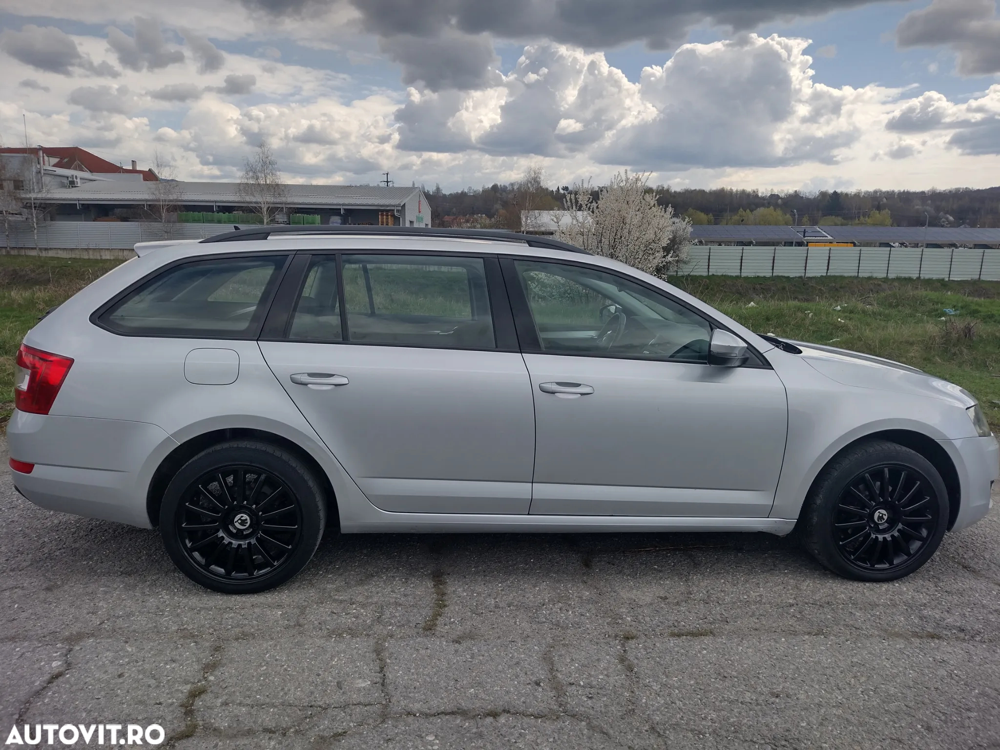 Skoda Octavia 1.6 TDI AMBITION - 3