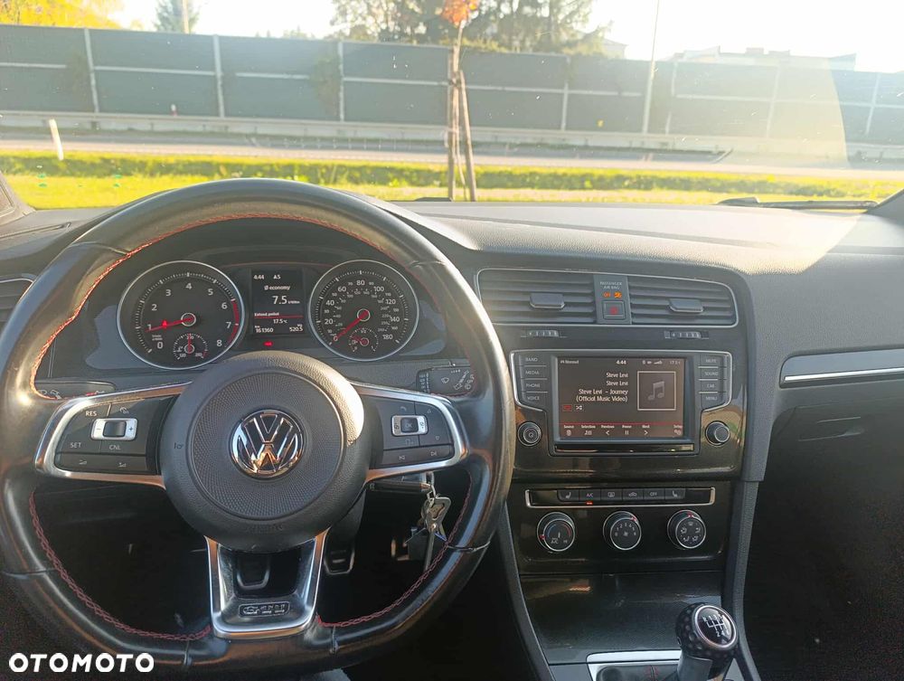 Volkswagen Golf 2.0 TSI BMT GTI - 25