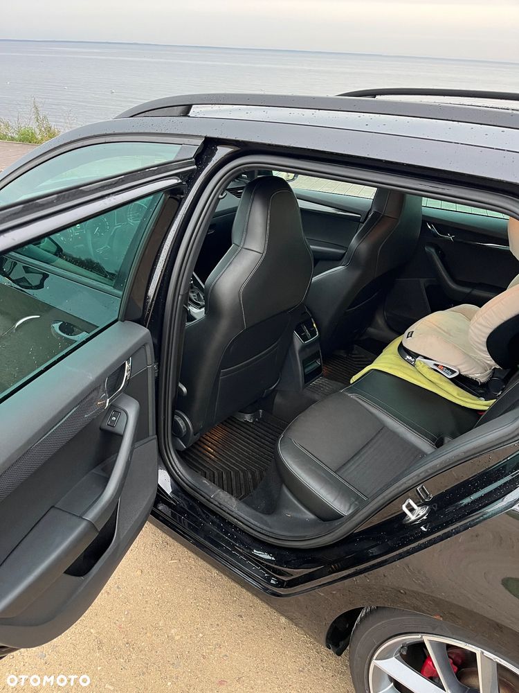 Skoda Octavia ver-2-0-tdi-dsg-rs - 10