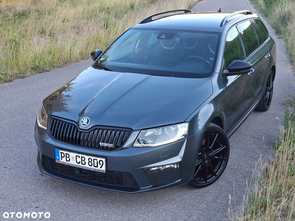 Skoda Octavia 2.0 TDI DSG RS - 8