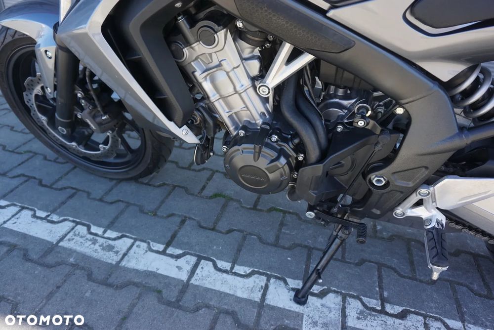 Honda CB - 19