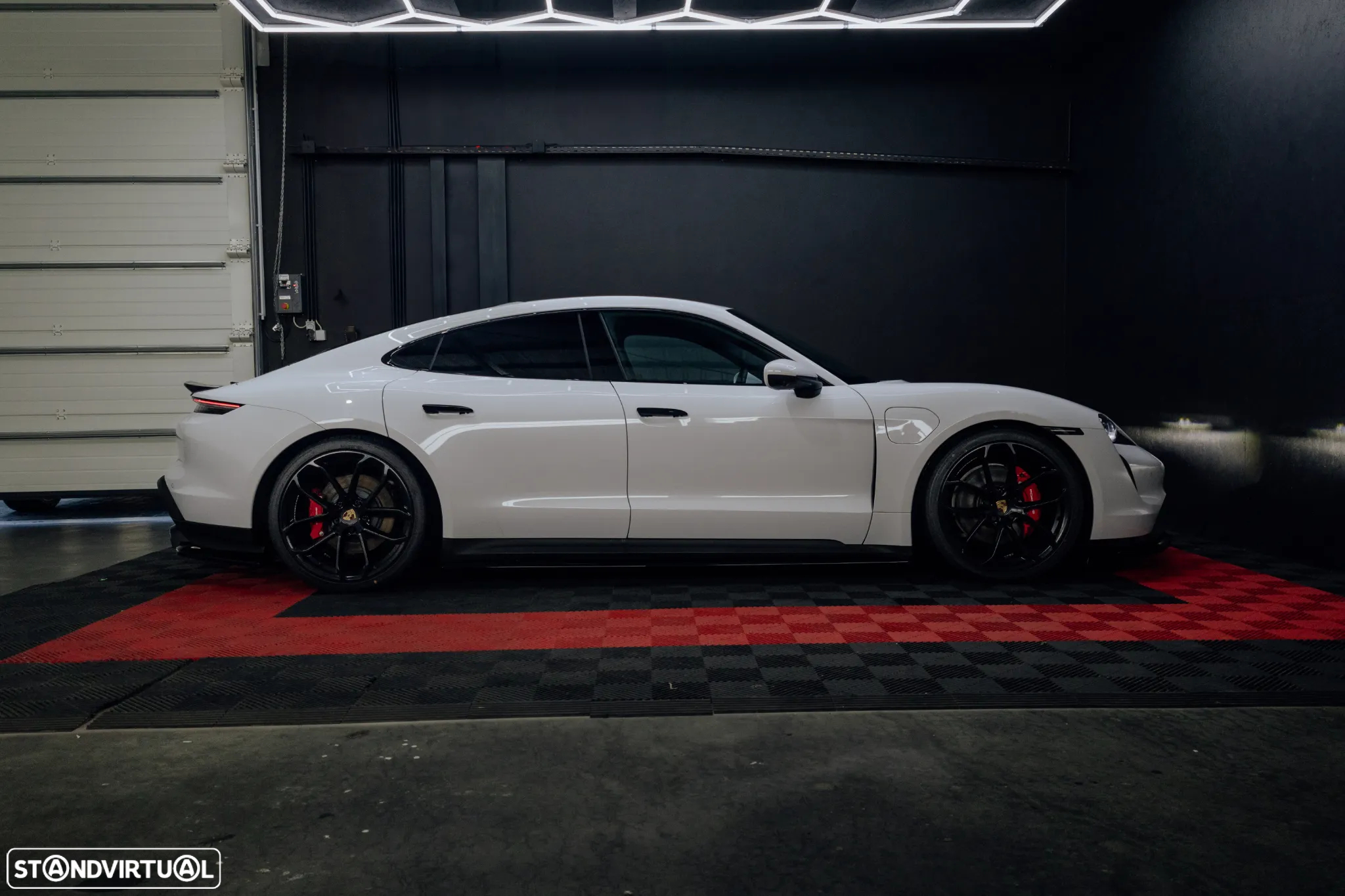 Porsche Taycan 4S - 9