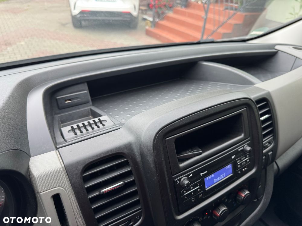 Renault Trafic - 23