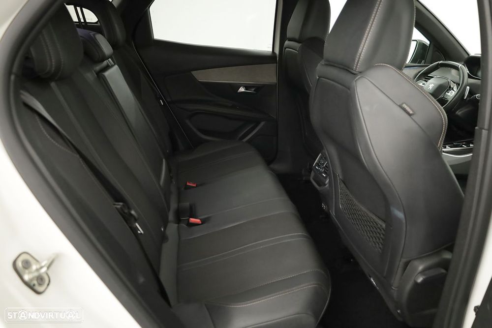 Peugeot 3008 1.2 PureTech GT EAT8 - 23