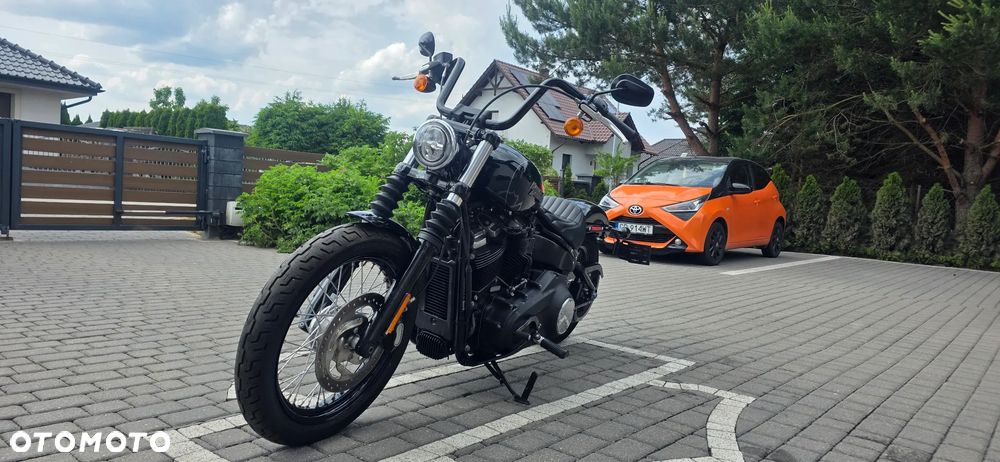 Harley-Davidson Softail Street Bob - 7