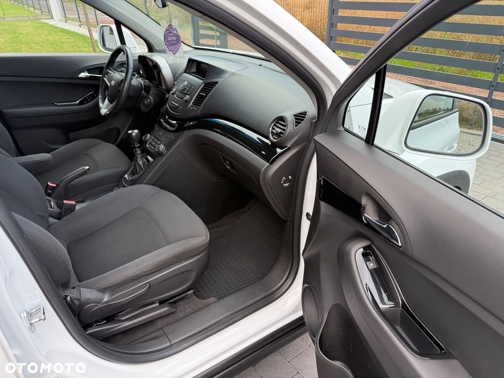 Chevrolet Orlando - 21