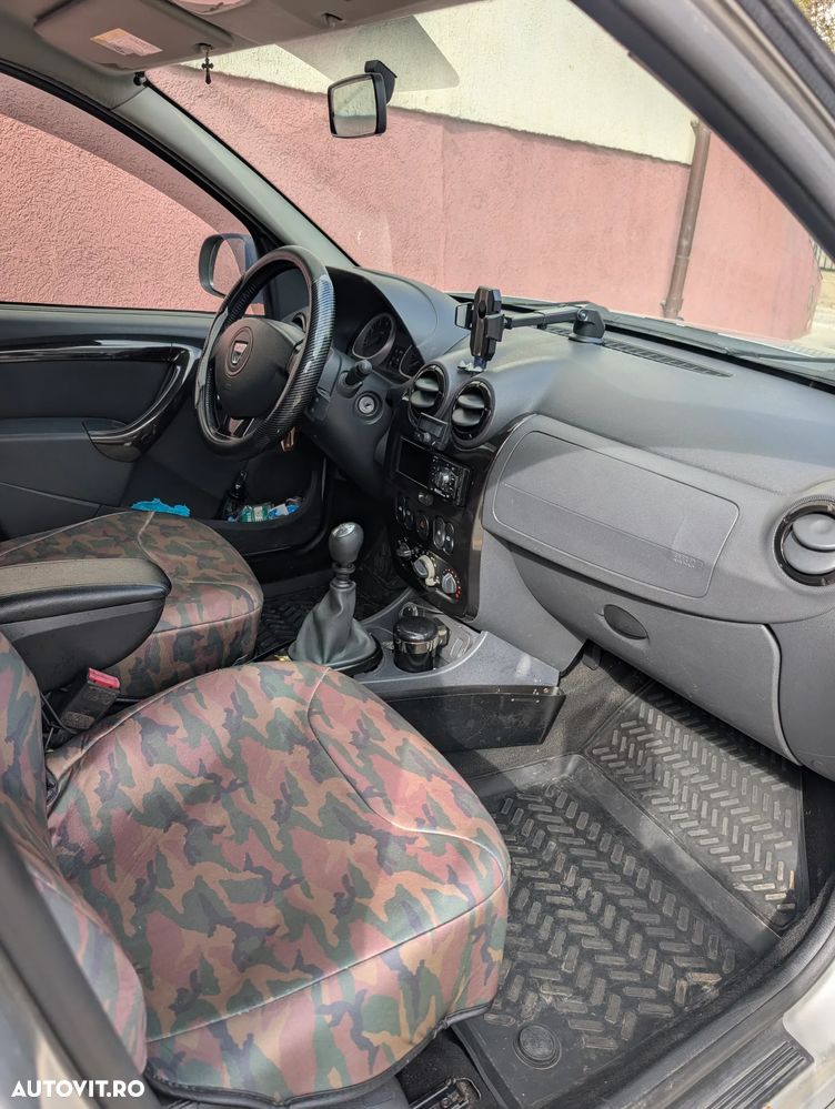 Dacia Duster dCi 110 FAP 4x4 Prestige - 8