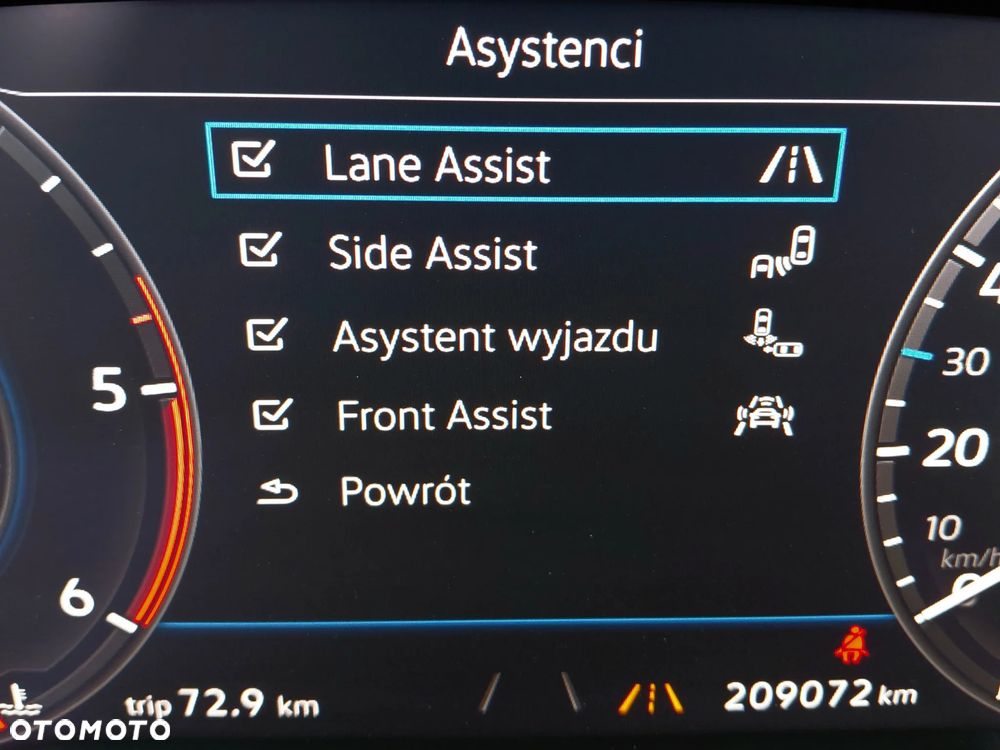 Volkswagen Passat 2.0 TDI SCR Comfortline DSG - 9