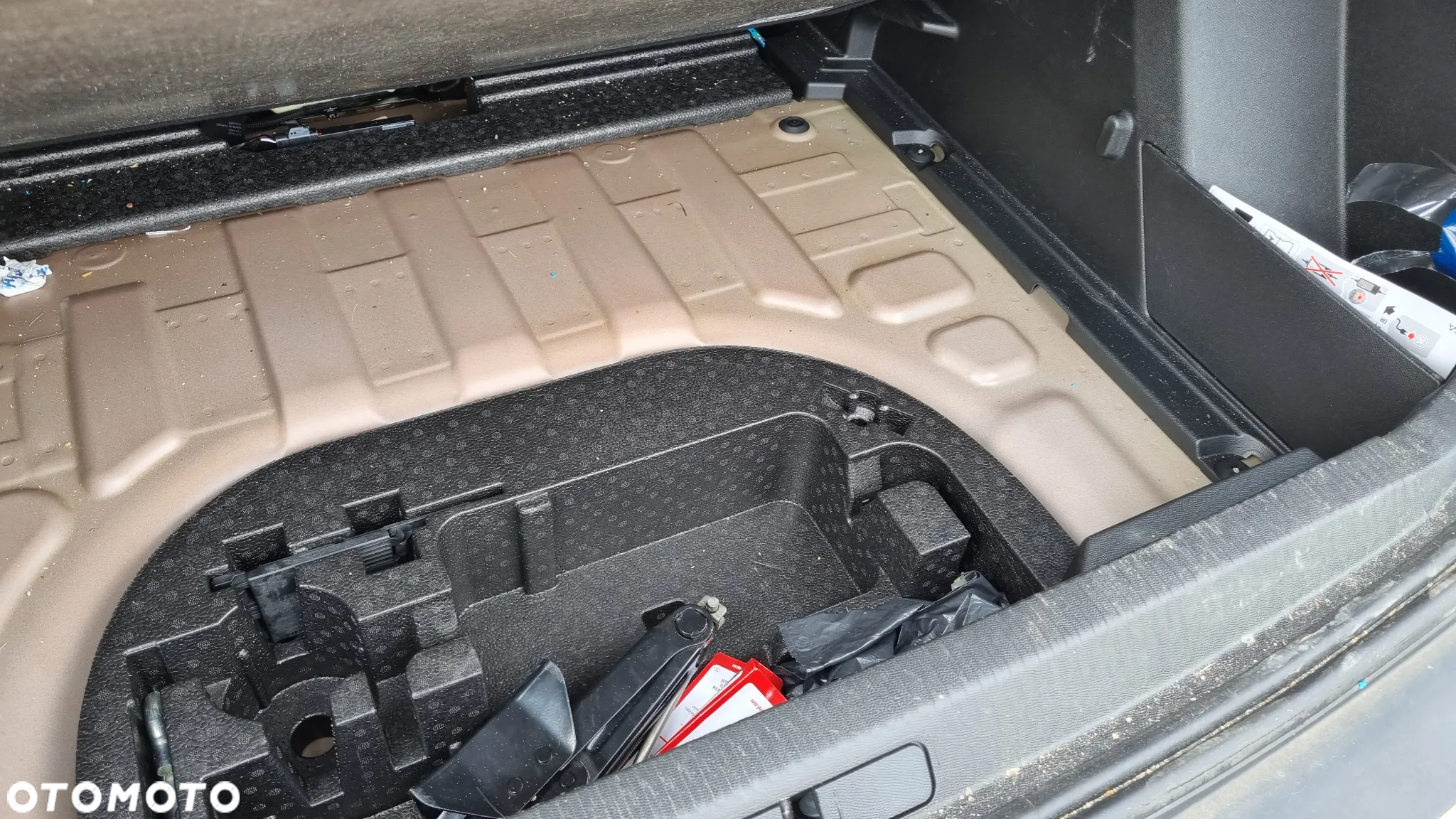 Peugeot 2008 Elektro 136 Active - 20