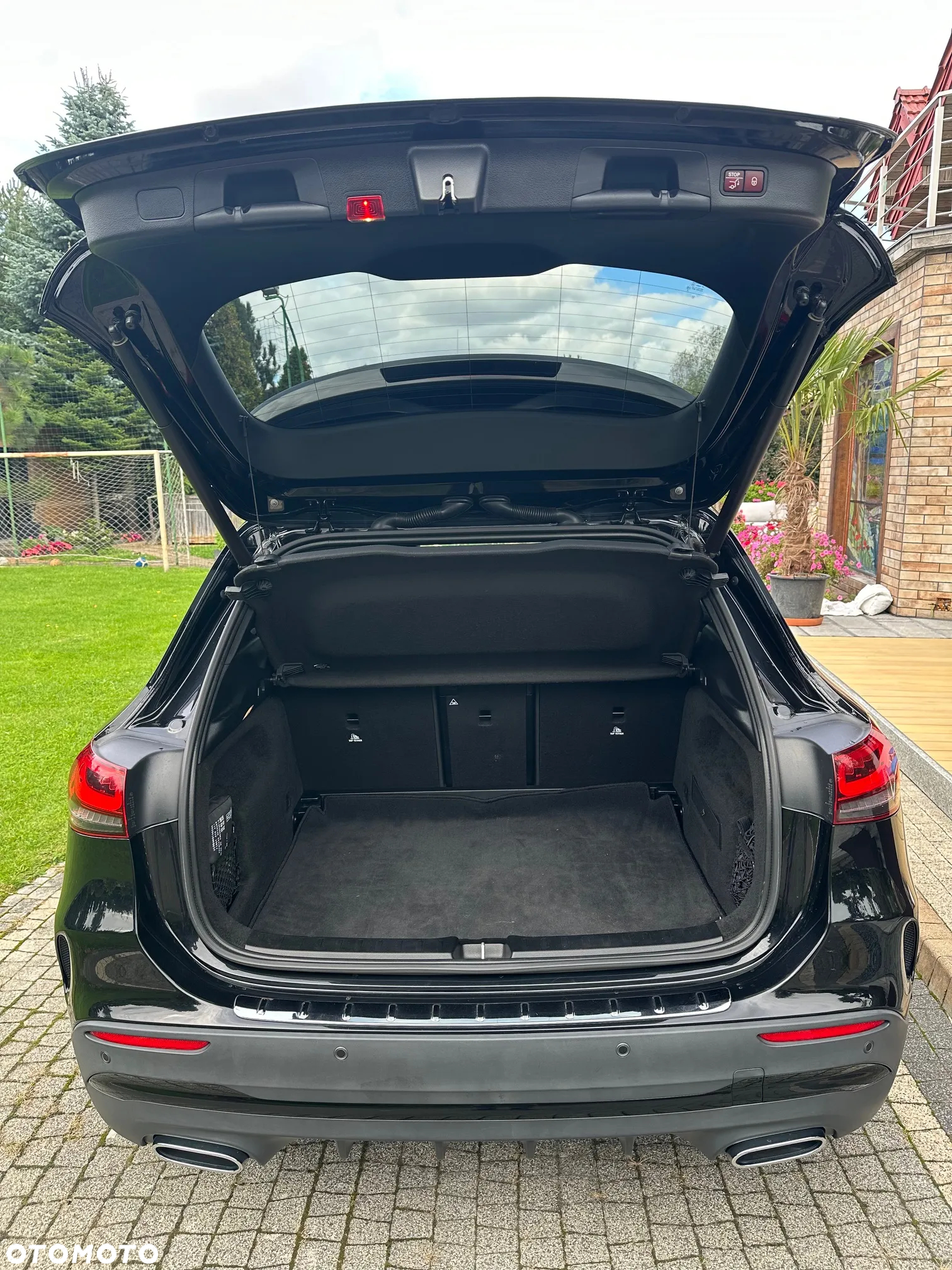 Mercedes-Benz GLA 200 d 4-Matic AMG Line - 3