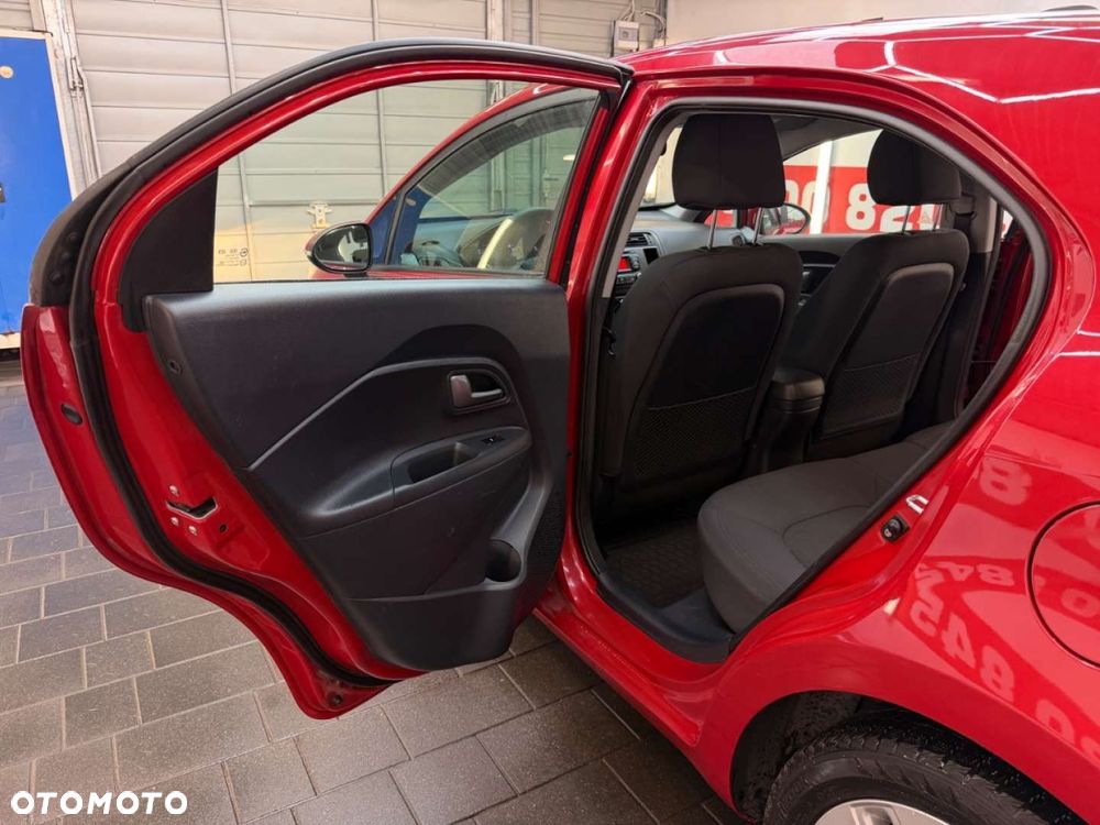 Kia Rio 1.2 Dream-Team Edition - 30