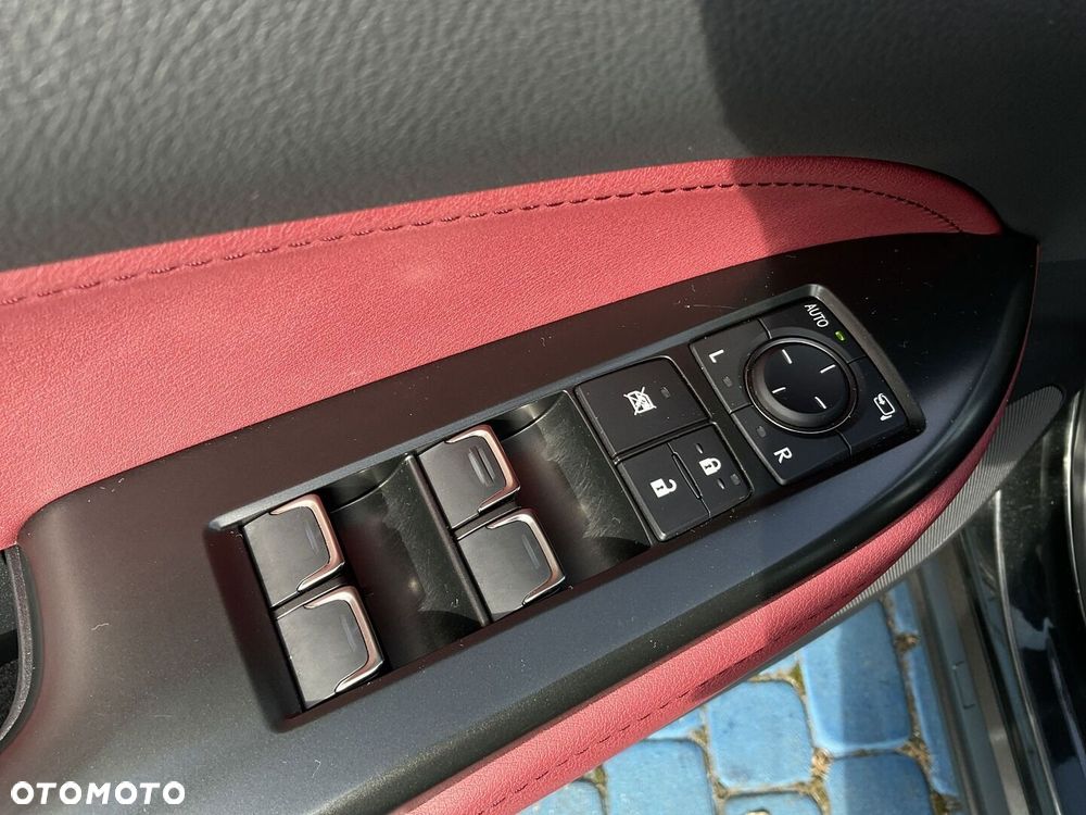 Lexus NX 350h Prestige AWD - 18