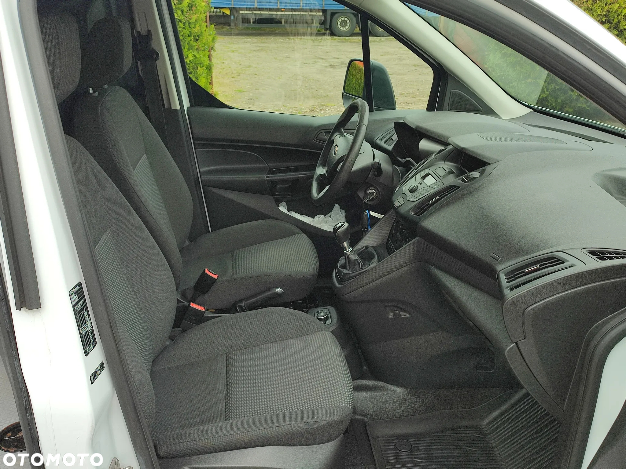 Ford TRANSIT CONNECT - 10
