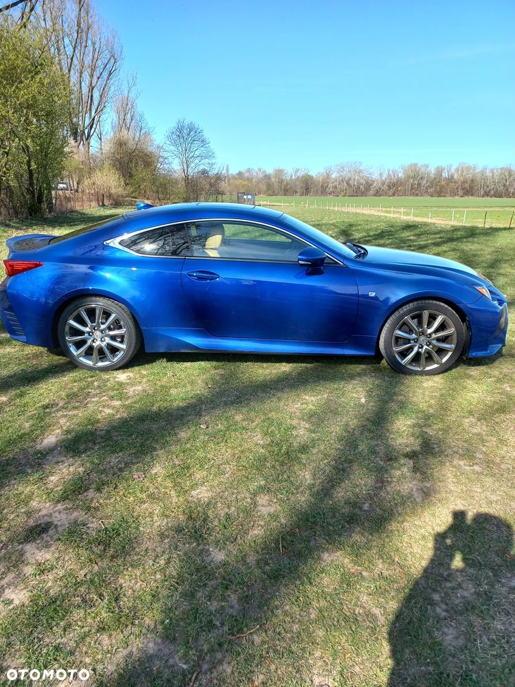 Lexus RC 200t / 300 F Sport - 2