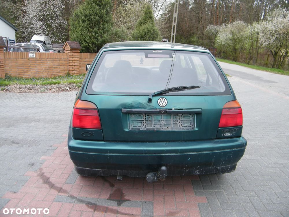 Volkswagen Golf III (91-03r.) 1.4 B 59KM. Silnik AEX Skrzynia DGL lakier LC6P. Cały na części. GWARANCJA !!!  Przód Tył Zestaw Komplet Drzwi Klapa Zderzak Błotnik Maska Grill Atrapa Szyba Pas Lampa Lusterko Boczki Fotel Kanapa Kokpit Deska Rozdzielcza Przełącznik Włącznik Sterownik Przewody Wiązka Instalacja Moduł Komputer Czujnik Listwa Pompa Alternator Wtryski Głowica Rozrusznik Kompresor Sprzęgło Dwumas Silnik Skrzynia ABS Klimatyzacji Paliwa Wspomagania Kolektor Turbina Przepustnica Zawór Chłodnica Koło Hak Belka Sanki Zawieszenie Mcpherson Półoś Amortyzator Wydech Tłumik Zacisk Most - 5